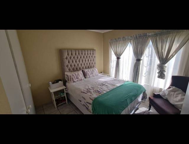 2 BEDROOM TOWNHOUSE FOR SALE IN NORKEM PARK